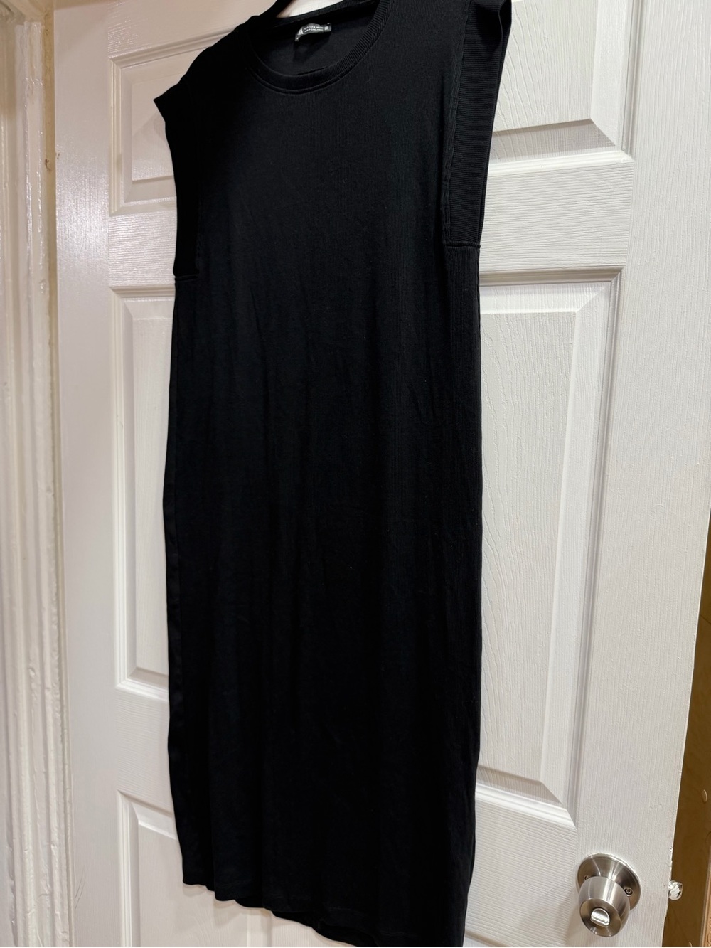 Zara Black Sleeveless Midi Shift Dress